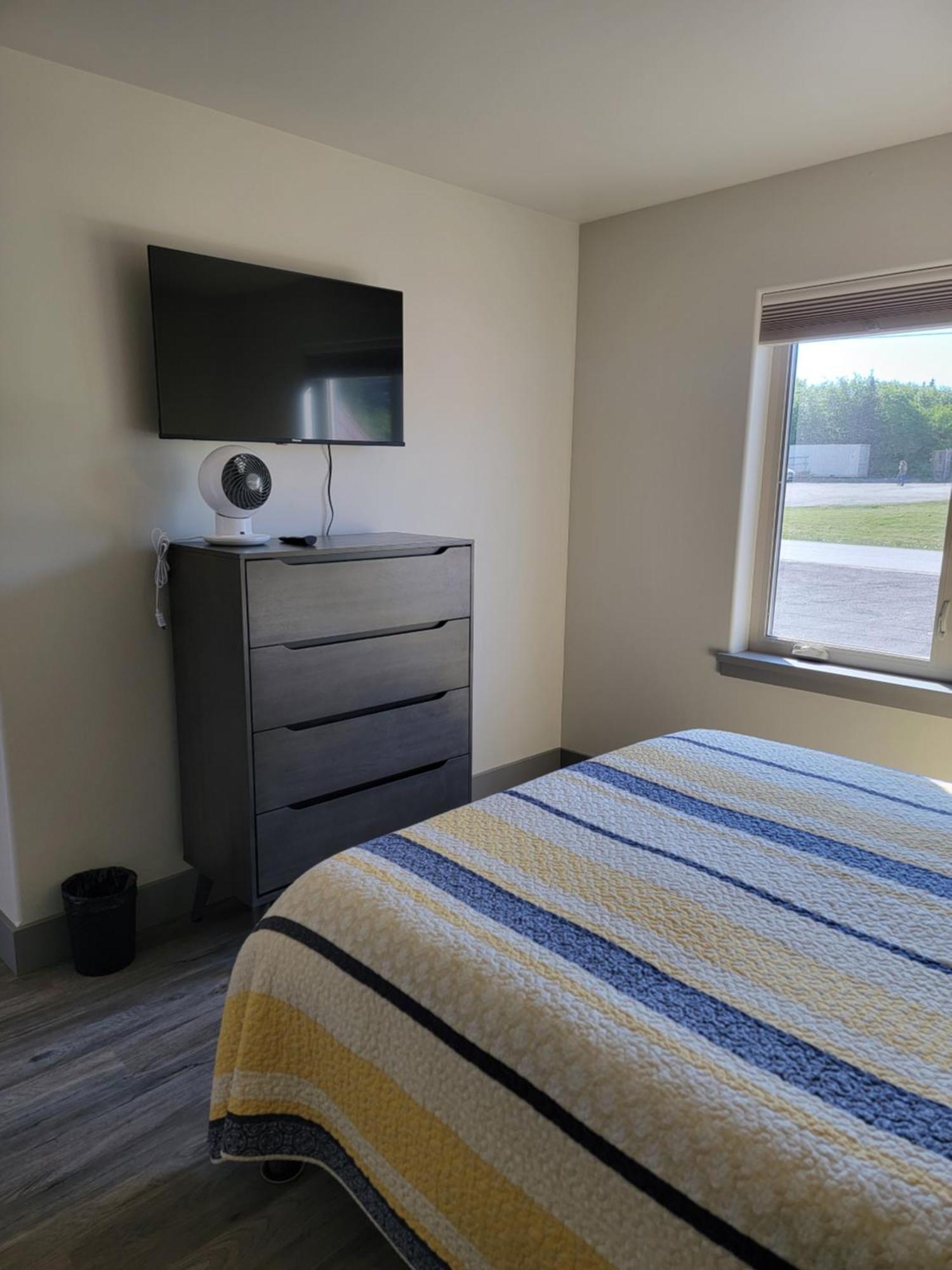 Lakeshore Lodging Suites โฮเมอร์ ภายนอก รูปภาพ