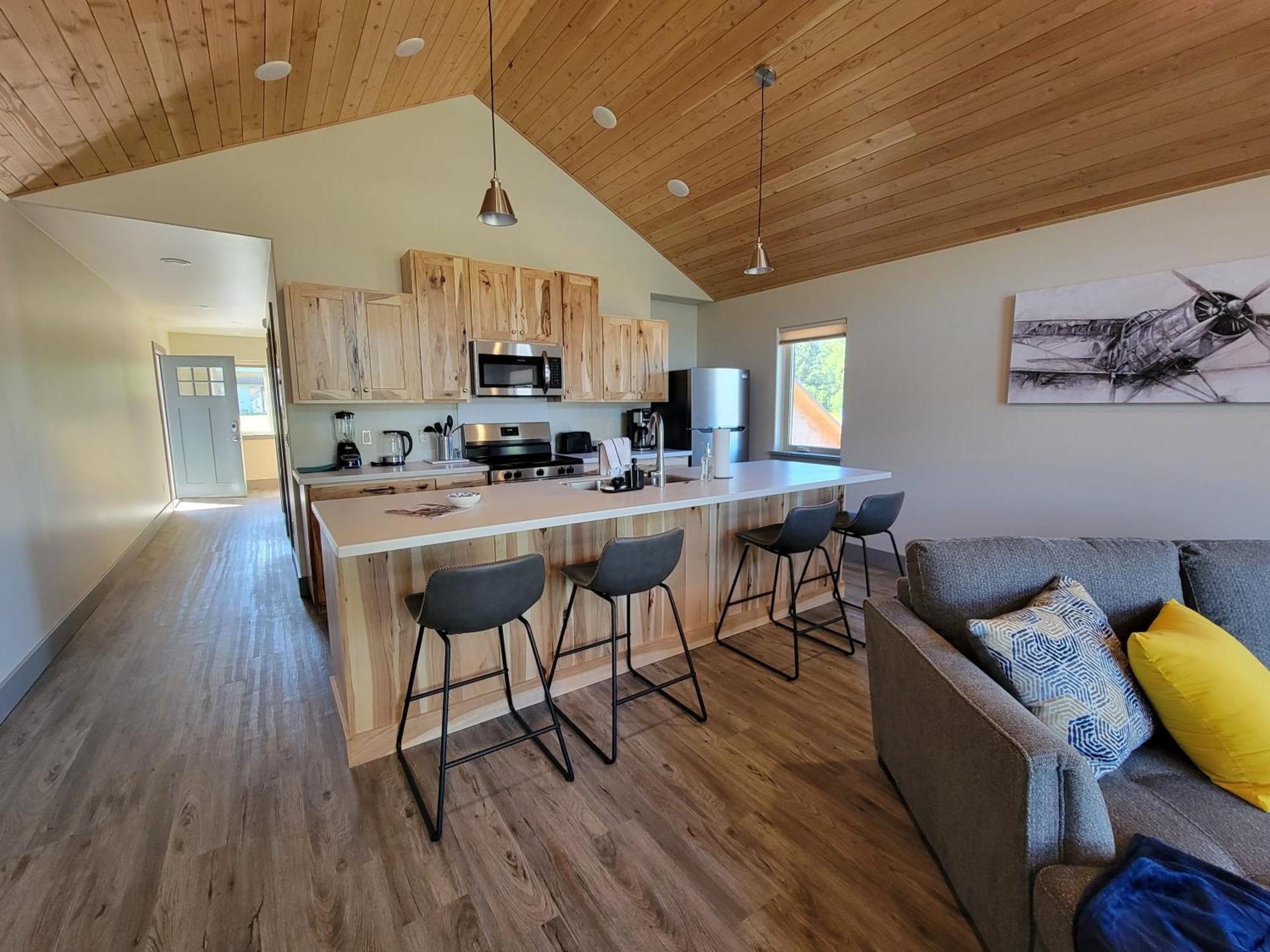 Lakeshore Lodging Suites โฮเมอร์ ภายนอก รูปภาพ