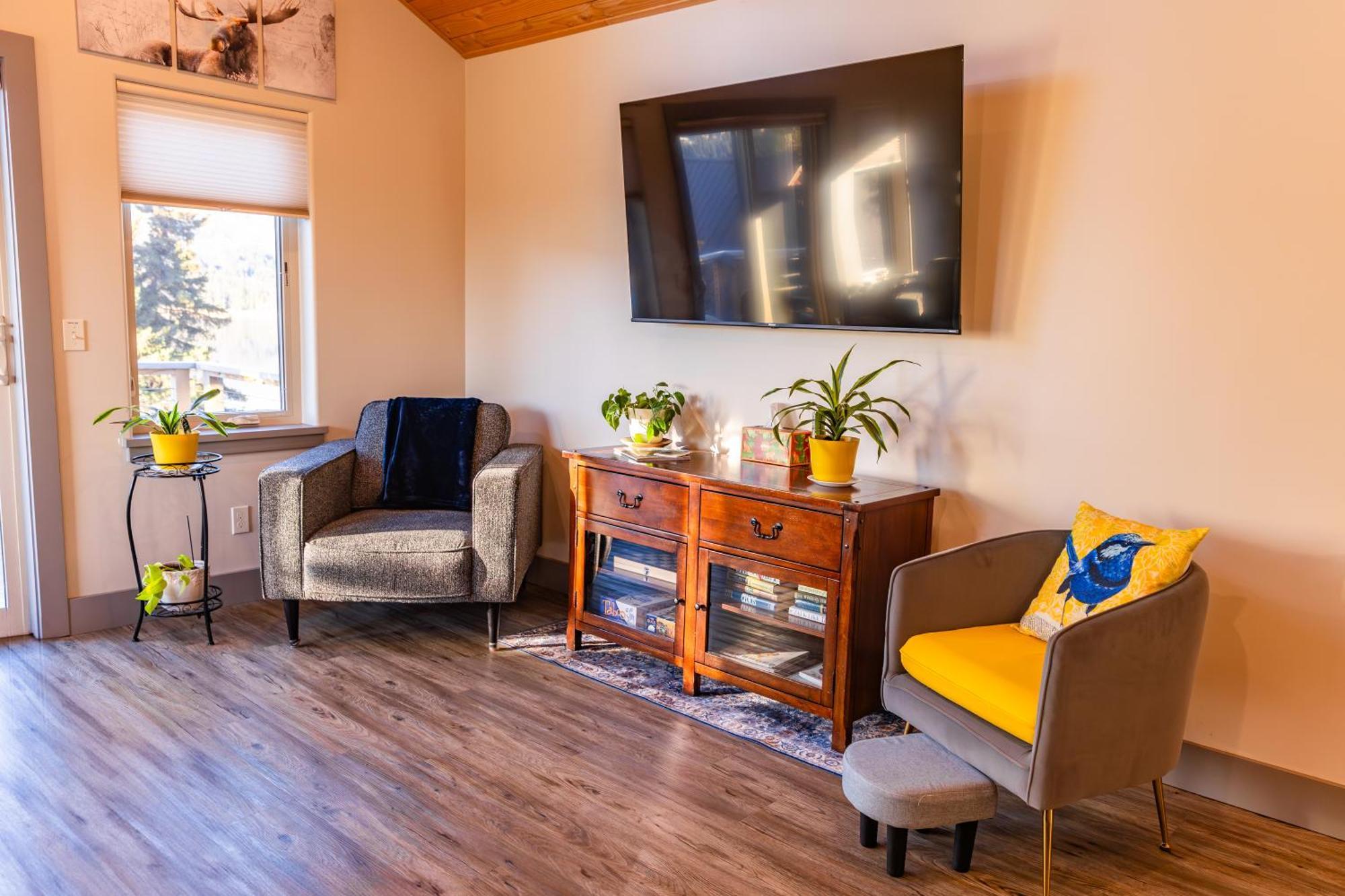 Lakeshore Lodging Suites โฮเมอร์ ภายนอก รูปภาพ